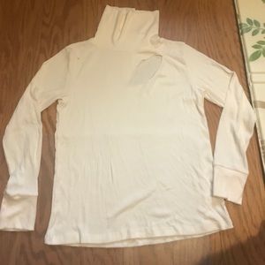 LNA turtleneck